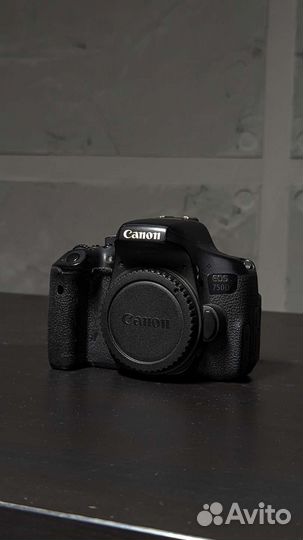 Зеркальный фотоаппарат canon 750d