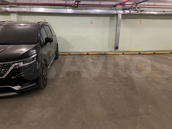 Машиноместо, 20 м²