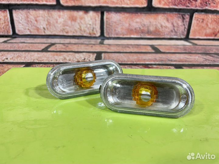 Поворотник переднего крыла VW Polo 2010-2020