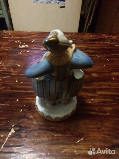 Статуэтка фарфоровая клоун карандашик 1977