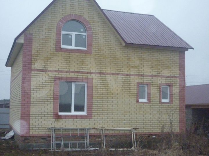 Коттедж 135 м² на участке 8 сот.