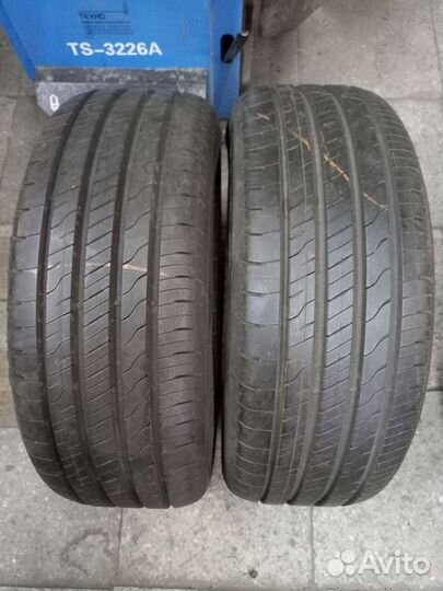 Goodyear EfficientGrip Performance 2 205/50 R17 93W