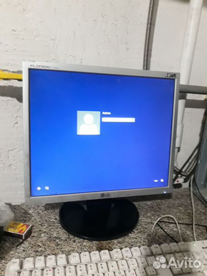 Монитор LG flatron