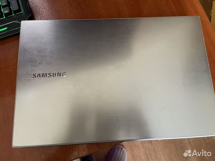 Ноутбук samsung