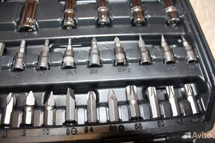 Набор гаечных ключей с трещеткой 94пр