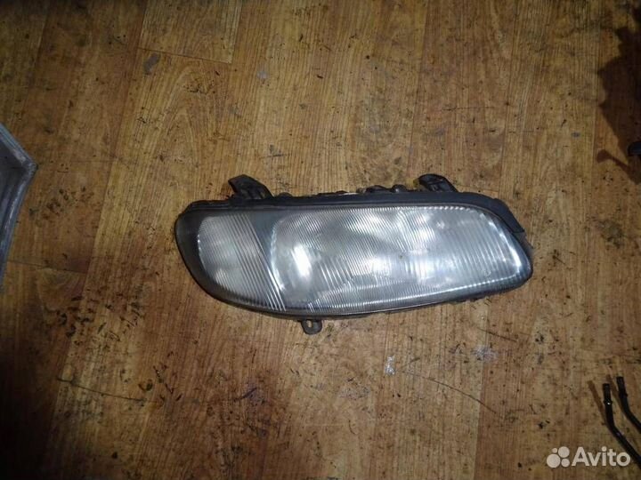 Фара правая Opel Omega B 1994-2003