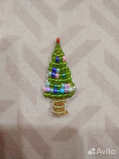 Украшения из бисера ручной работы