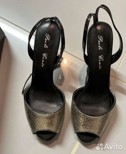 Босоножки женские 38 размер натуральная кожа новые