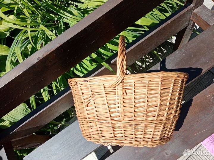 Корзина малая плетеная