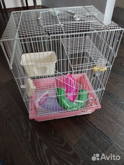 Клетки, вместе с домиками, горками, поилками