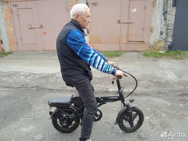 Велосипед с электромотором подростковый