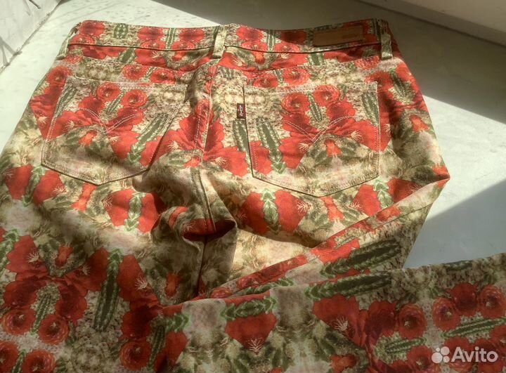Джинсы Levis 27 размер