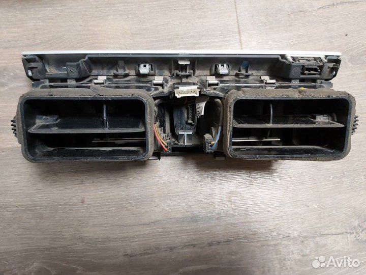 Дефлектор воздушный Bmw X5 50Ix E70 LCI N63 4.4I