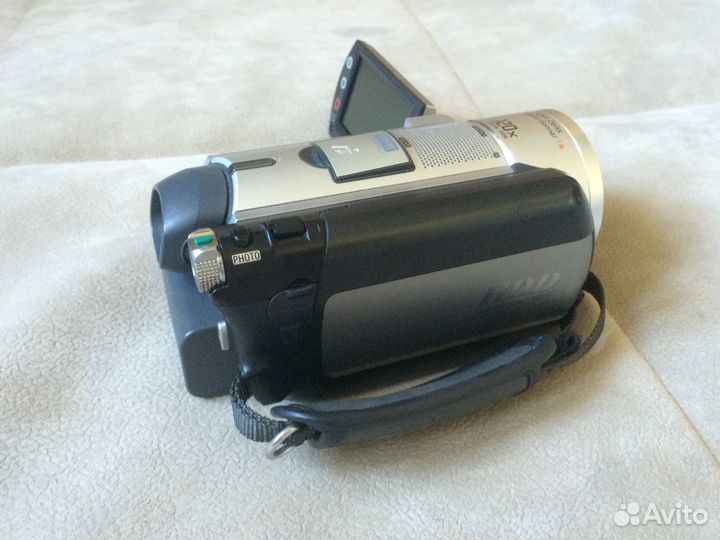 Видеокамера Sony DCR-SR100E Digital Handycam Video