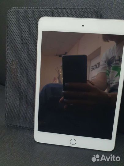 iPad mini 4 16gb Silver Wi-Fi