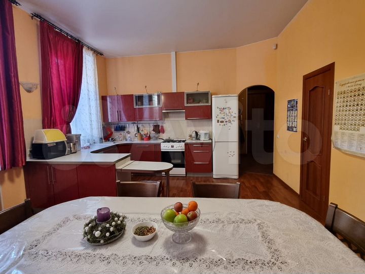 3-к. квартира, 155 м², 2/4 эт.