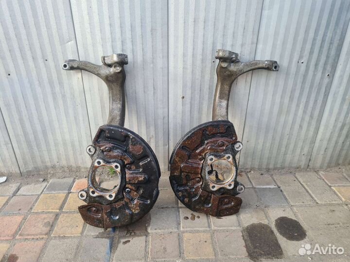 Поворотный кулак Audi A4 b6 b7