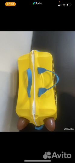 Чемодан на колесах детский trunki