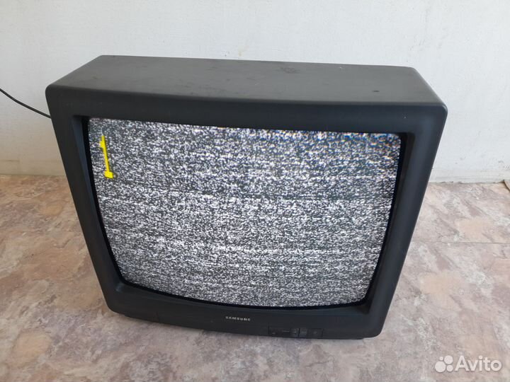 Телевизор samsung