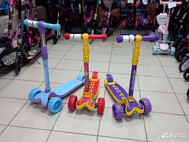 Трехколесный самокат