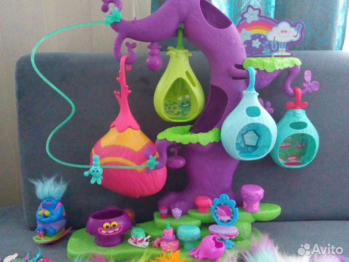 Коллекция троллей и домик trollls