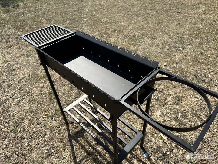 Мангал с решеткой и подказанником