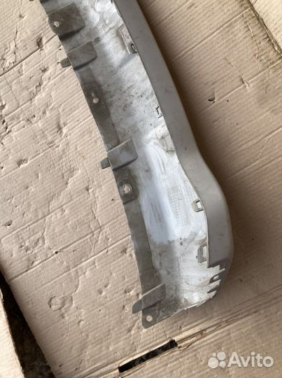 Накладка юбки переднего бампера Chery Tiggo 8