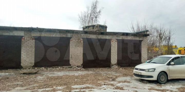 Гараж, > 30 м²