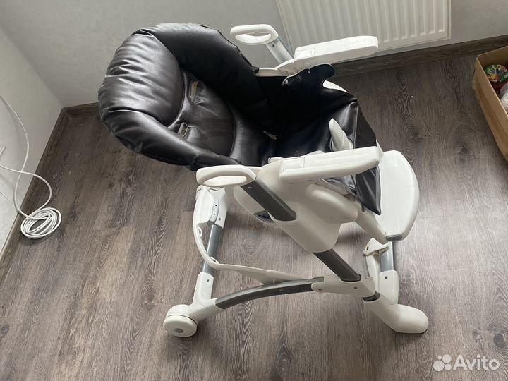 Стульчик для кормления cam