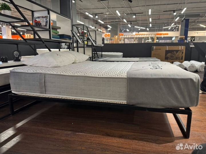 Матрас 180х200 Новый