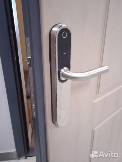 Умный биометрический смарт замок Novilock