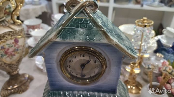 Антикварные фарфоровые каминные часы. Франция