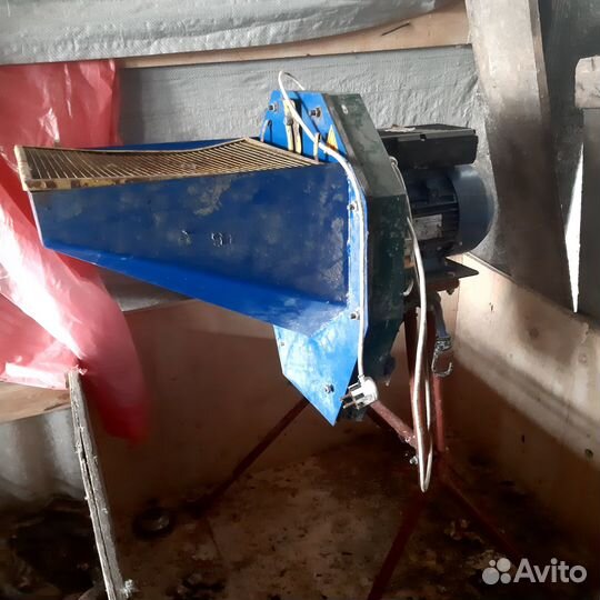 Зернодробилка. Крупарушка