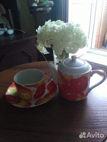 Чайник с чашкой, чайная пара