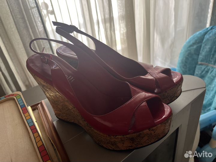 Босоножки minelli