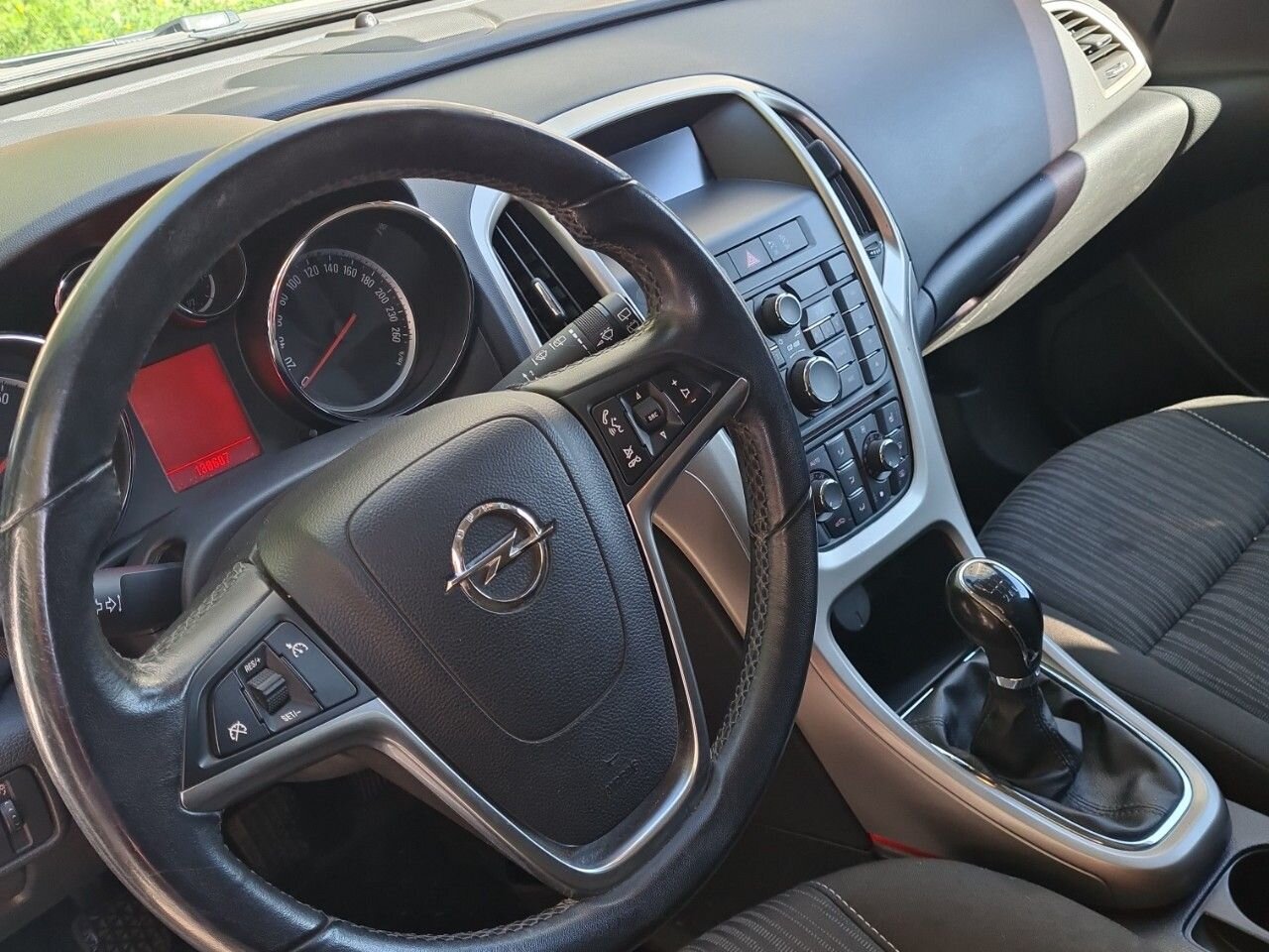 Opel Astra: фото владельца