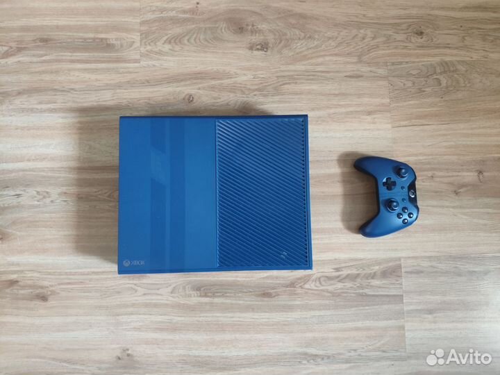 Xbox one fat + 250 игр по геймпас