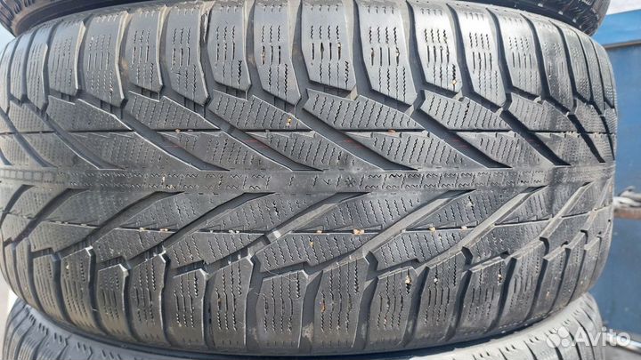 Nokian Tyres Hakkapeliitta R2 SUV 275/50 R20 113R