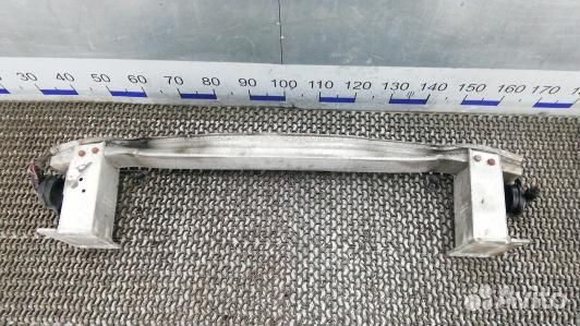 Усилитель бампера передний (кронштейн) audi A4 B8