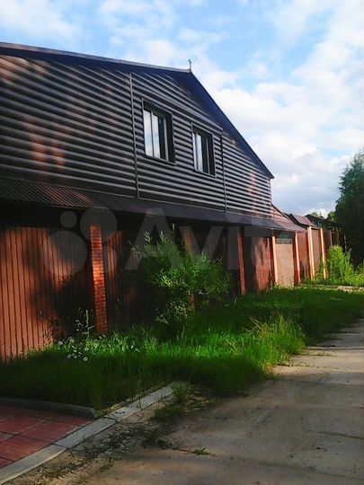 Коттедж 1239 м² на участке 29 сот.