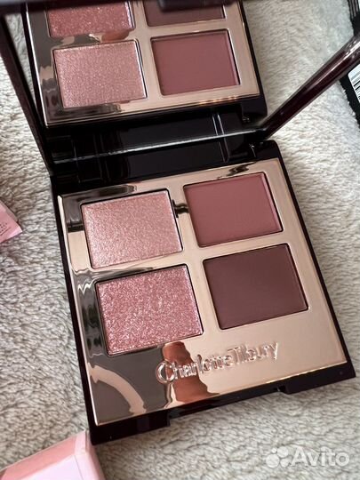 Charlotte Tilbury тени Pillow Talk палетка