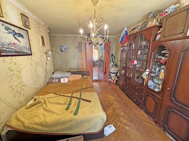 Комната 44 м² в 2-к., 1/5 эт.