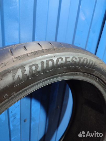 Bridgestone Turanza T005 255/40 R20