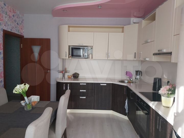 3-к. квартира, 70,4 м², 2/5 эт.