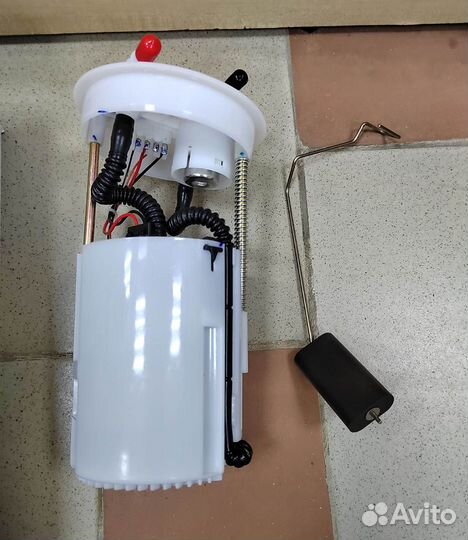 Насос топливный Chery Amulet Новый