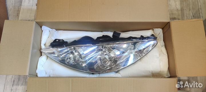 Фара левая Kia