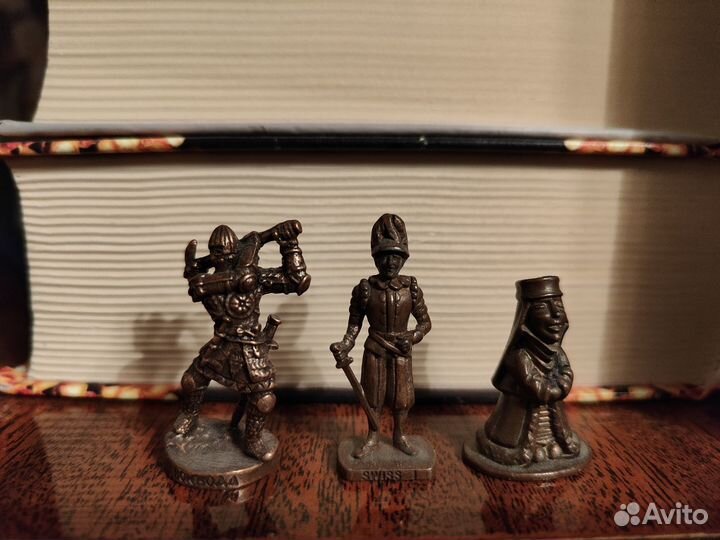 Фигурки из киндер сюрприза 3 шт