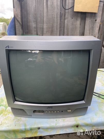 Телевизор на запчасти