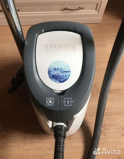 Моющий пылесос Karcher