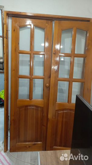 Двери межкомнатные деревянные